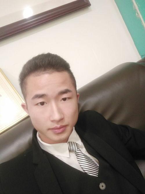 陶经个人资料,探寻历史足迹，传承文化瑰宝的学者风采